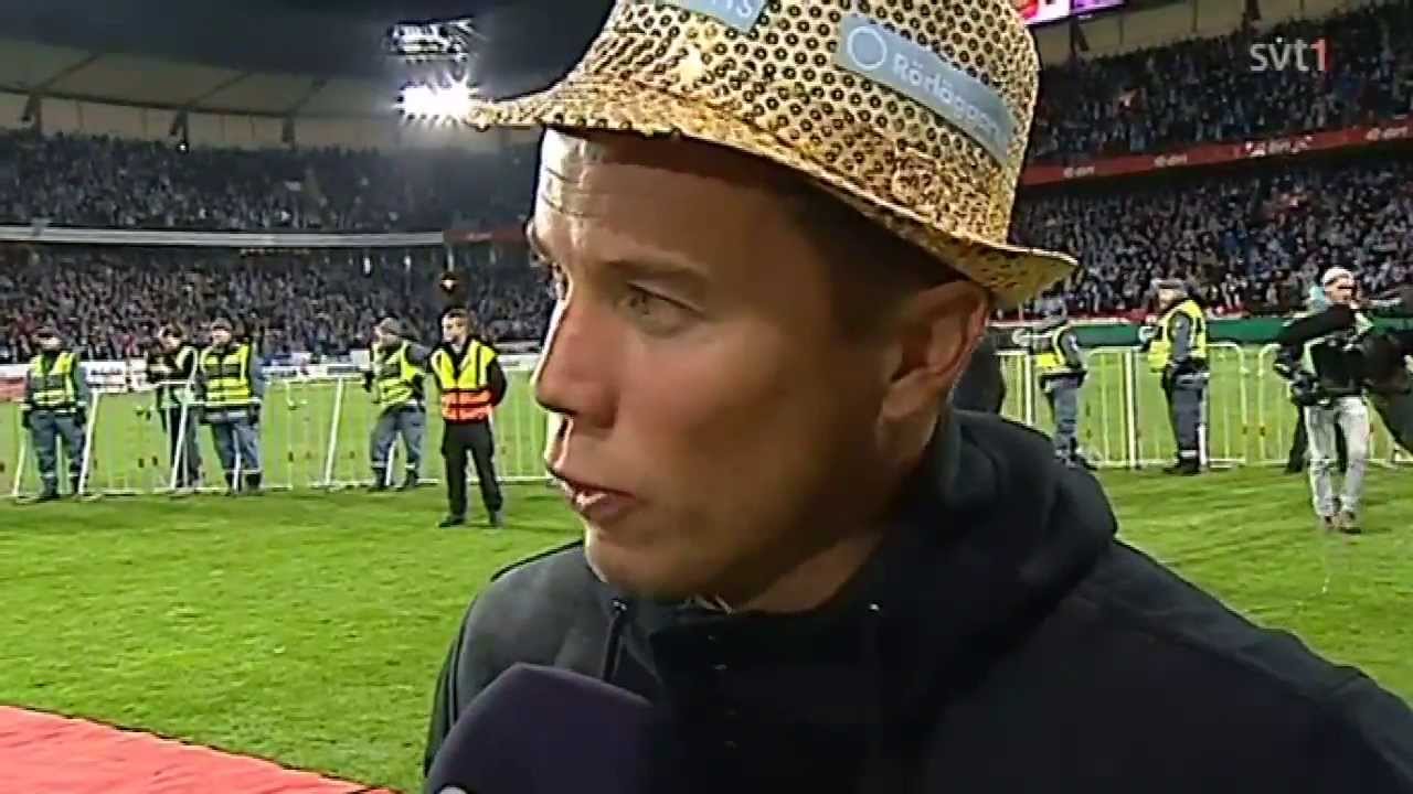 Daniel Andersson i tårar efter sin sista match för MFF. Malmö FF - Syrianska. SM-GULD! [03/11/2013]