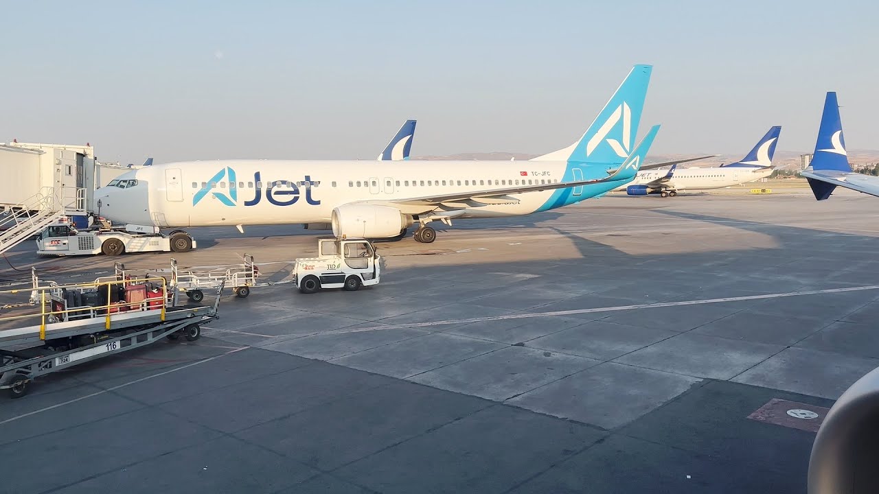4K | FLIGHT REPORT | BOEING 737 MAX 8 | ERC-ESB Full Flight