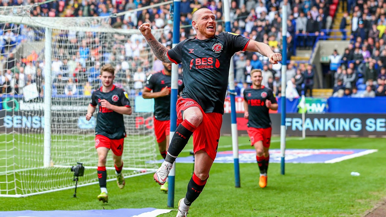 Bolton Wanderers 4-2 Fleetwood Town | Highlights