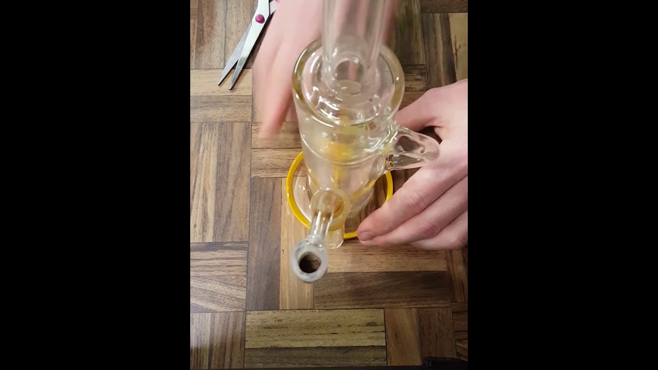 Rosin Tech Coffee Filter Tech (close up of fold)