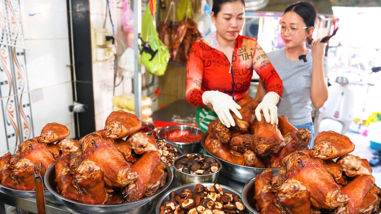 Hoành tráng giò heo hầm thuốc bắc, gặp chị gái bán 1.000 cây tuyết mai, mộc lan bao rẻ không đối thủ