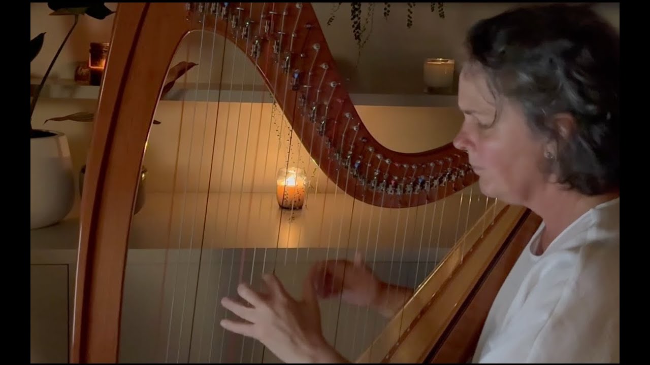 Dona Nobis Pacem - Harp Solo Erika Lieberman, Anna Dunwoodie and Angela Boraston