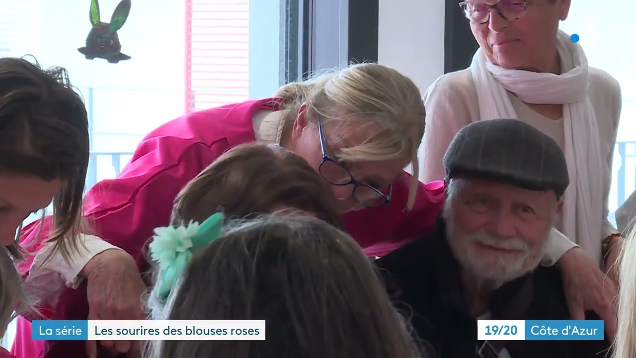 Les Blouses Roses d' Antibes dans un EHPAD France3 Régions 2023