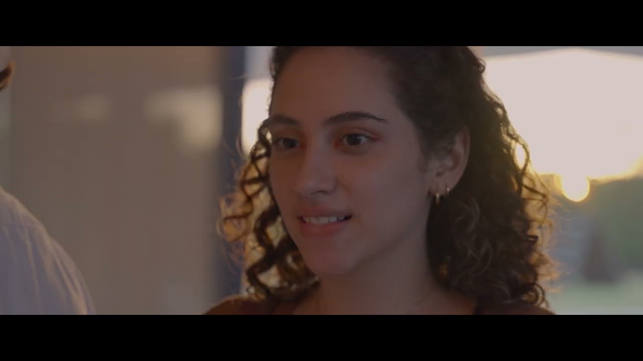Arantxa - Qu&eacute;date (Video Oficial)