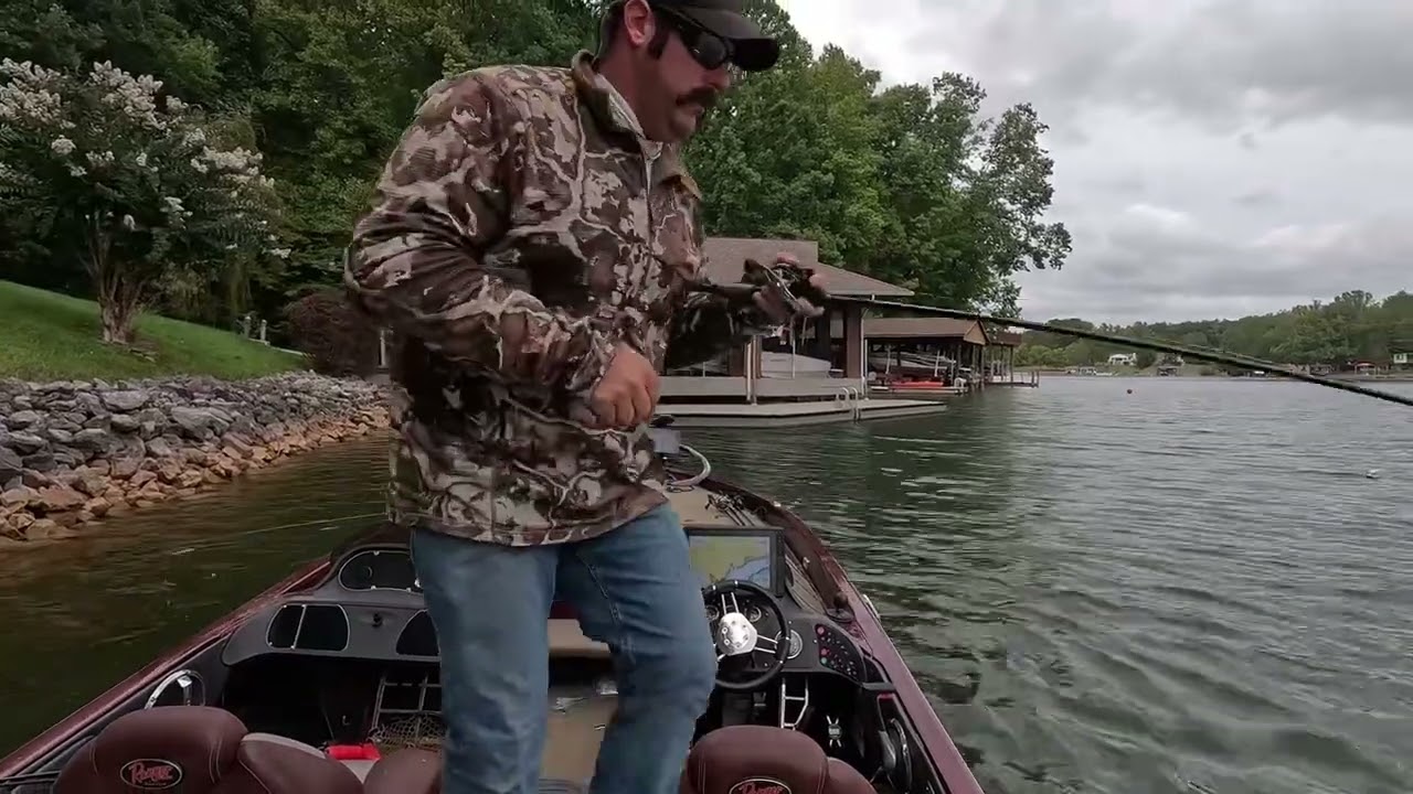 Jacking em’ on Smith Mountain Lake