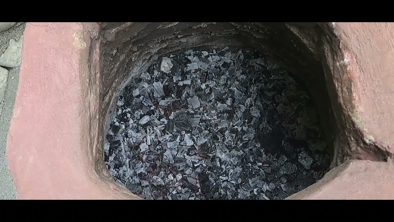 Təndirdə kənd toyuğundan tabaka;Village chicken in the tandoori;Tandırda köy tavuğu