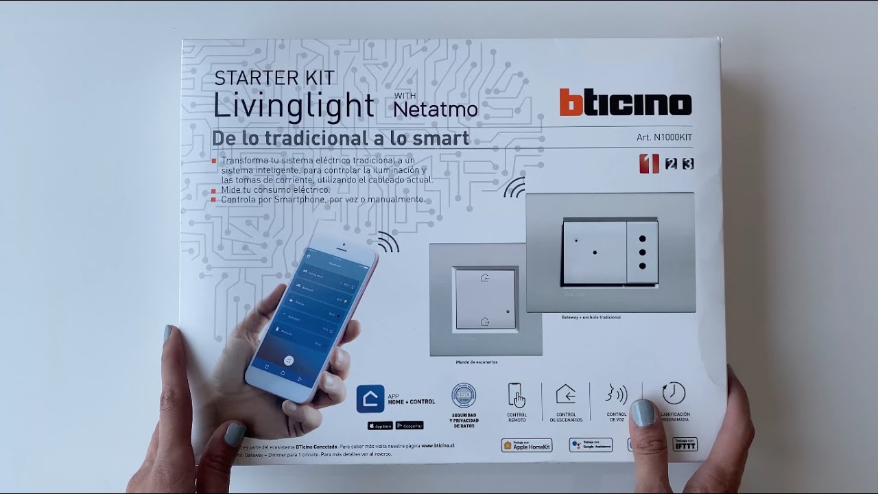 Unboxing Starterkit Livinglight with Netatmo. Art. N1000KIT