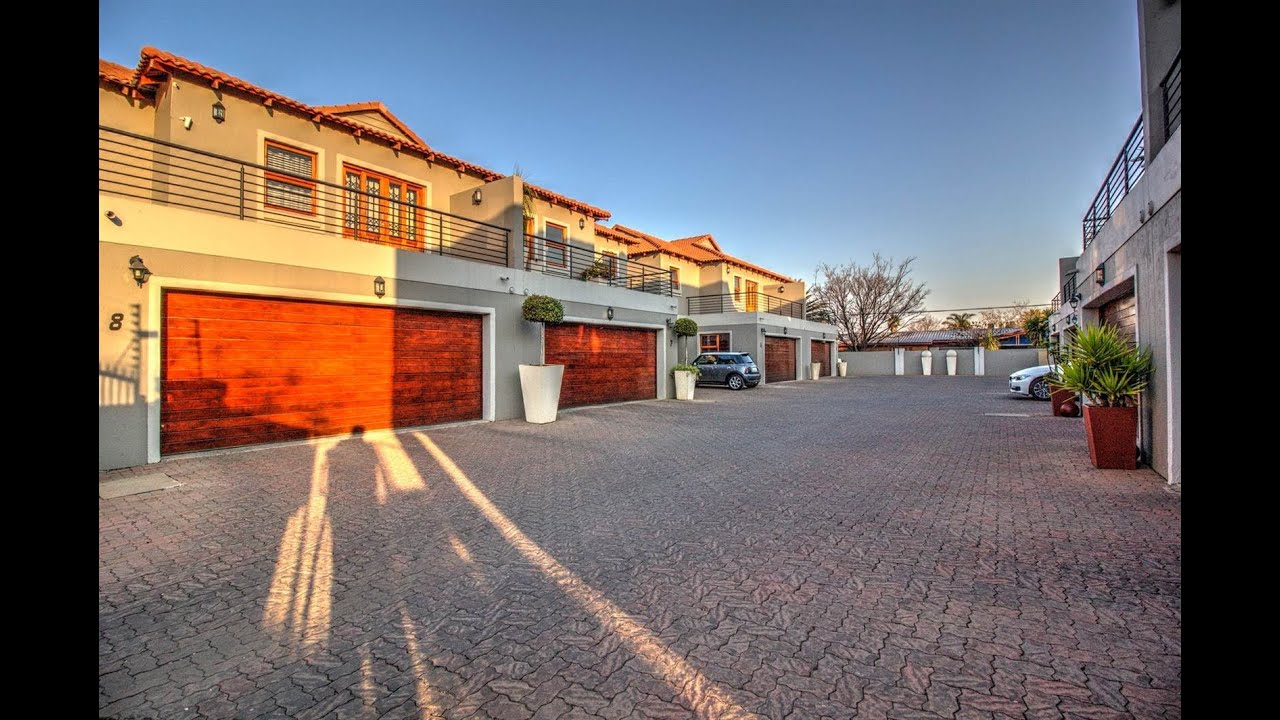 3 Bedroom Townhouse for sale in Gauteng | East Rand | Boksburg | Beyers Park | 1 Santa  |