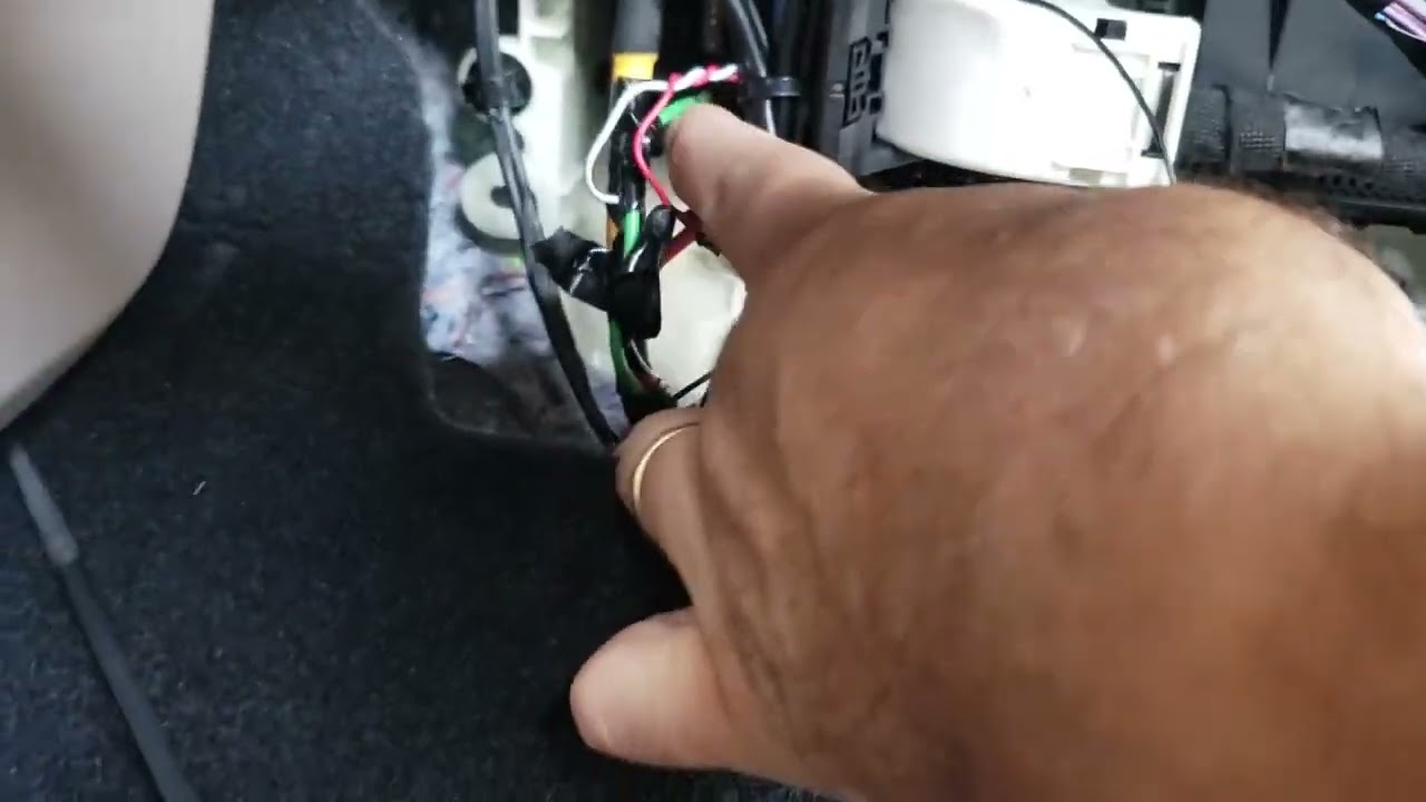 2020 FORD ESCAPE WITH PUSH TO START GPS TRACKER INSTALL