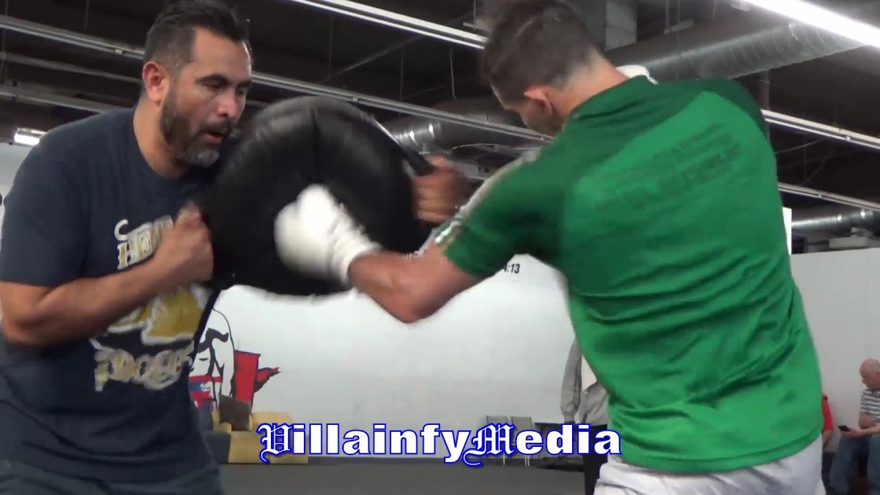 MICHAEL CONLAN GOT MONSTER POWER; SLICK HEAD MOVEMENT & DEVASTATING HOOKS