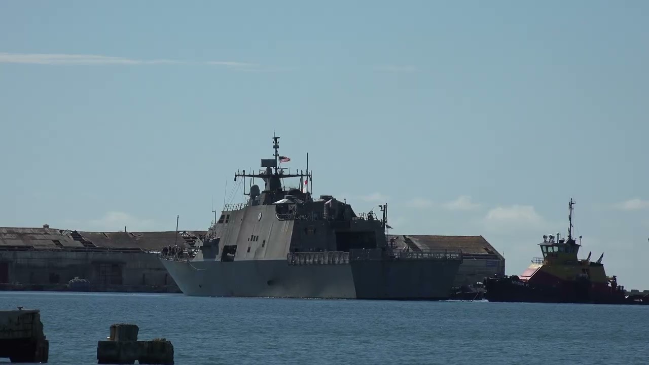 USS Wichita (LCS-13) Freedom-class littoral combat ship leaving Muelle de Ponce, 10am 11/21/2025.