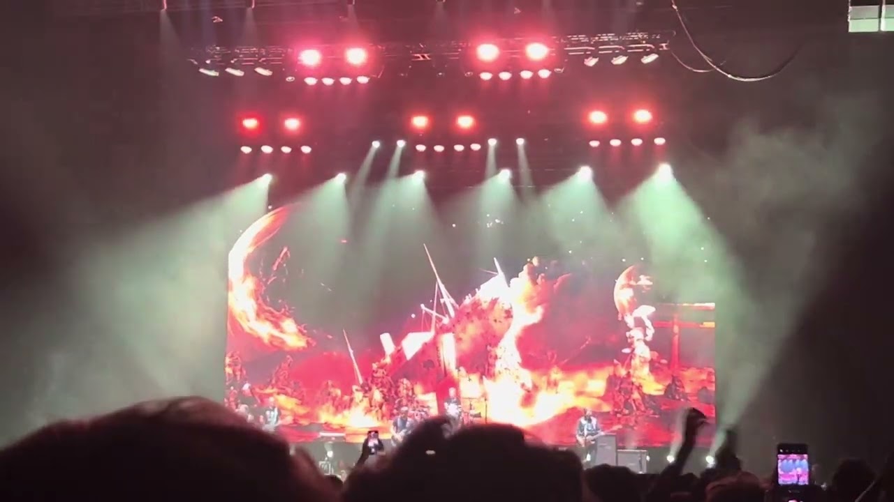 Weezer - Why bother? Movistar Arena Buenos Aires 5/11/25