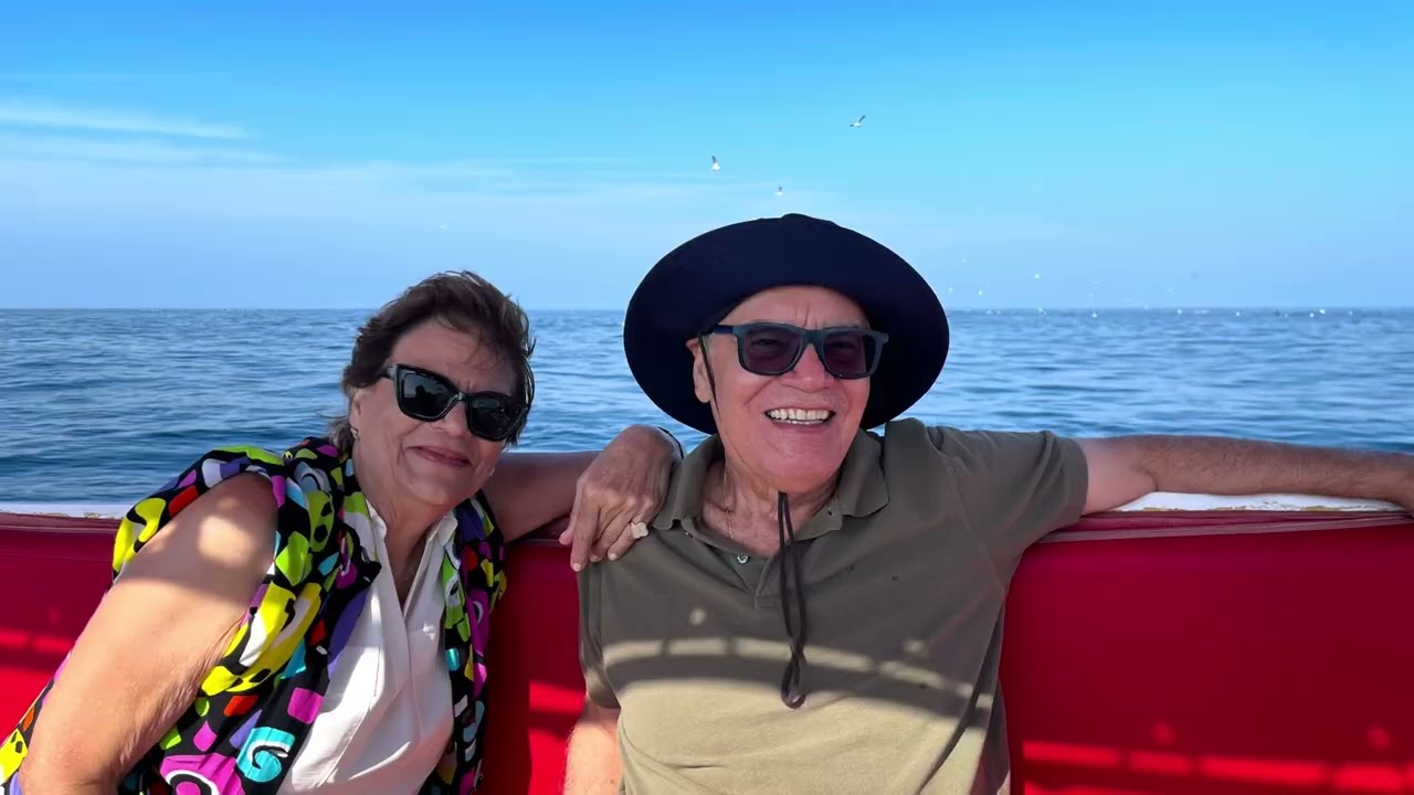 Abuelos y delfines en Oman