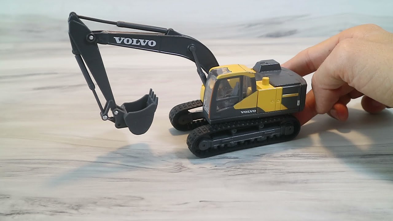 Bburago Volvo excavator EC220E Construction Toy overview