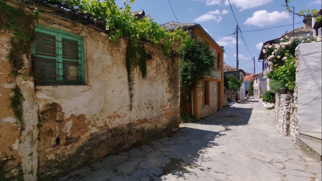 prin satul theologos insula thassos grecia