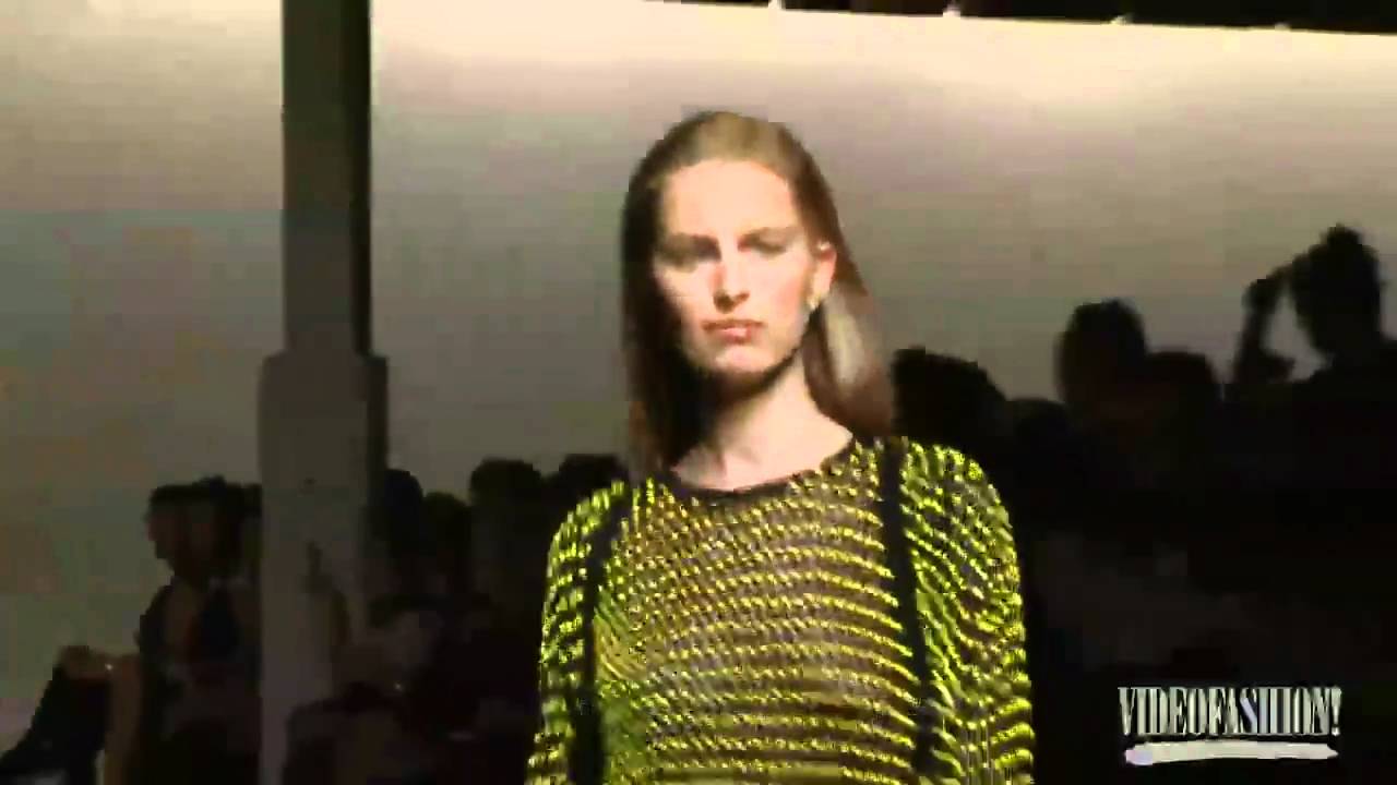 Christopher Kane S/S 2011   Videofashion