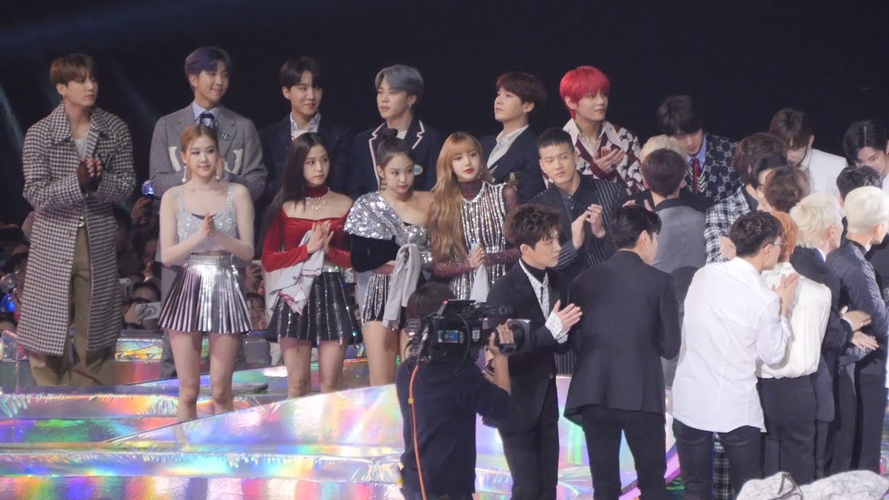 181201 블랙핑크(BLACKPINK),방탄소년단(BTS),아이콘 더보이즈 신인상 수상소감 Reaction [4K] 직캠 (2018 멜론 뮤직 어워드) by Mera