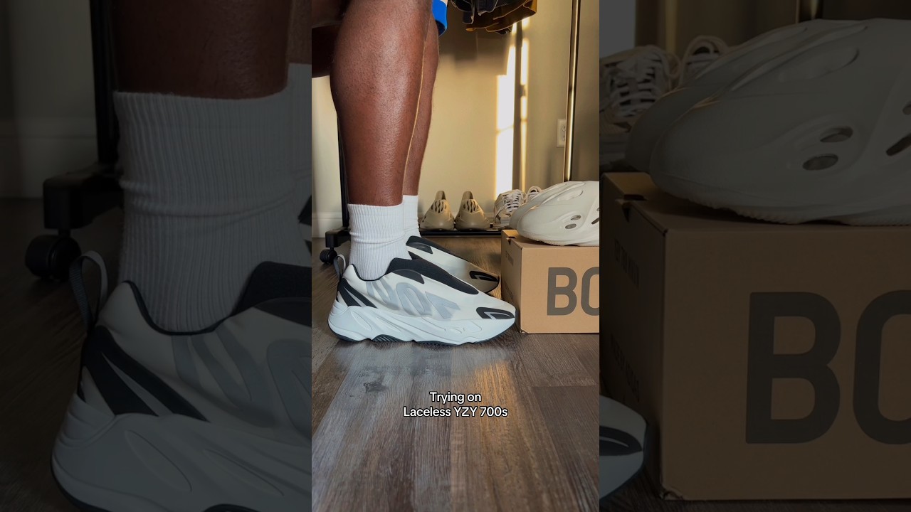 I TRIED ON THE LACELESS YEEZY 700 MNVN ANALOG! 🔥 #yeezy #adidas #sneakers #pov #onfeet #tryon #yzy