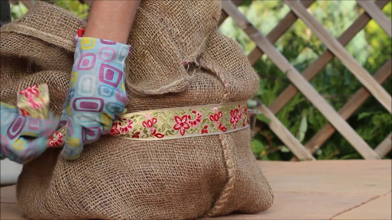 Osłonka z juty na donicę. Zr&oacute;b to sam.  