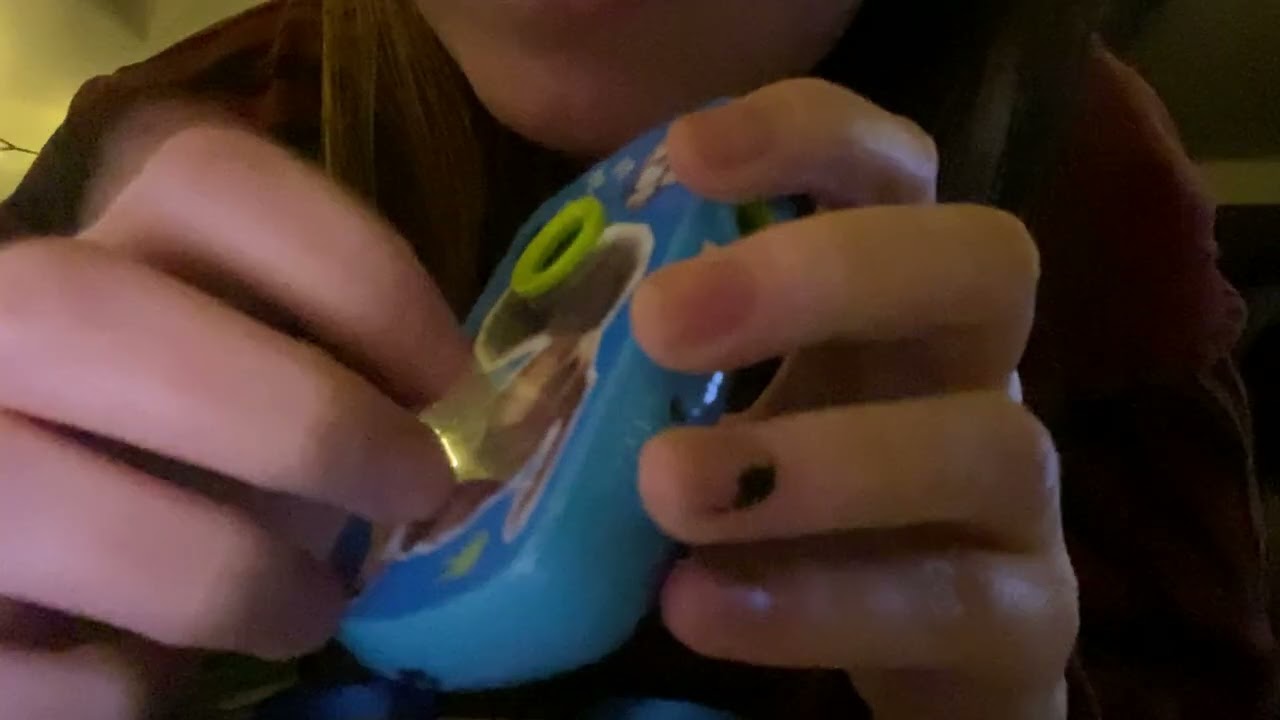 Trying asmr for the first time!!