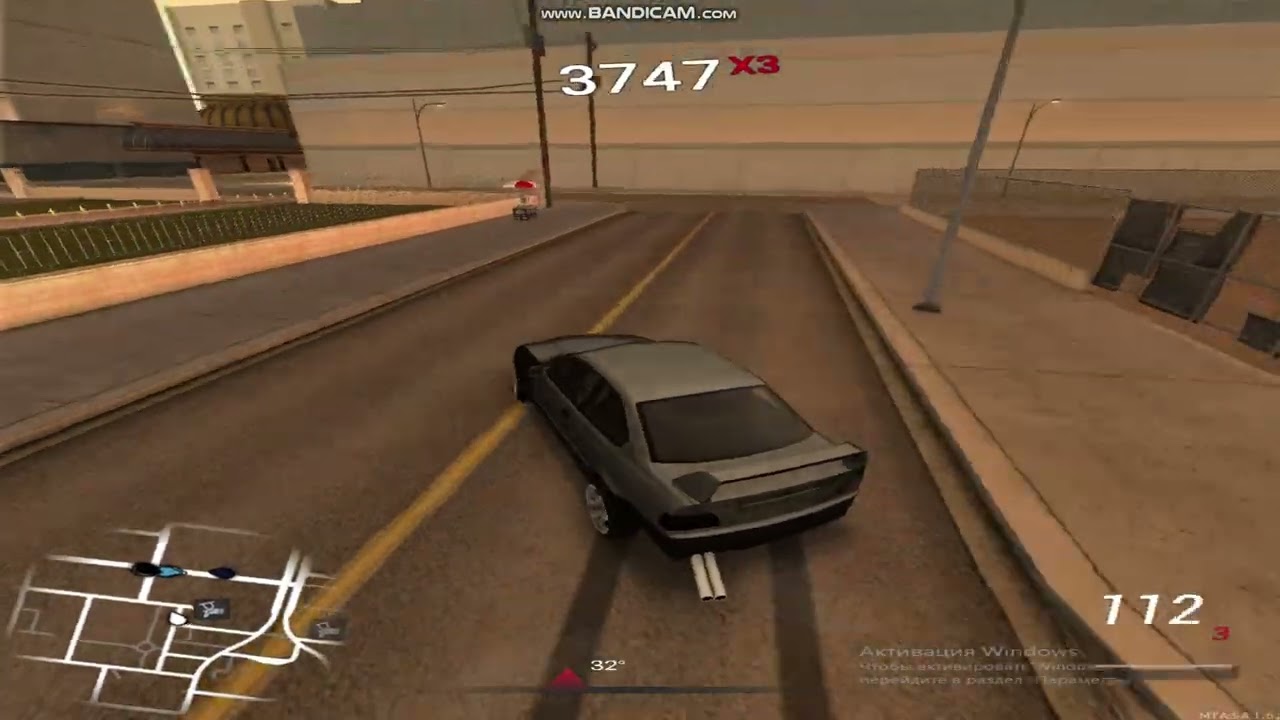 каз красной помадой