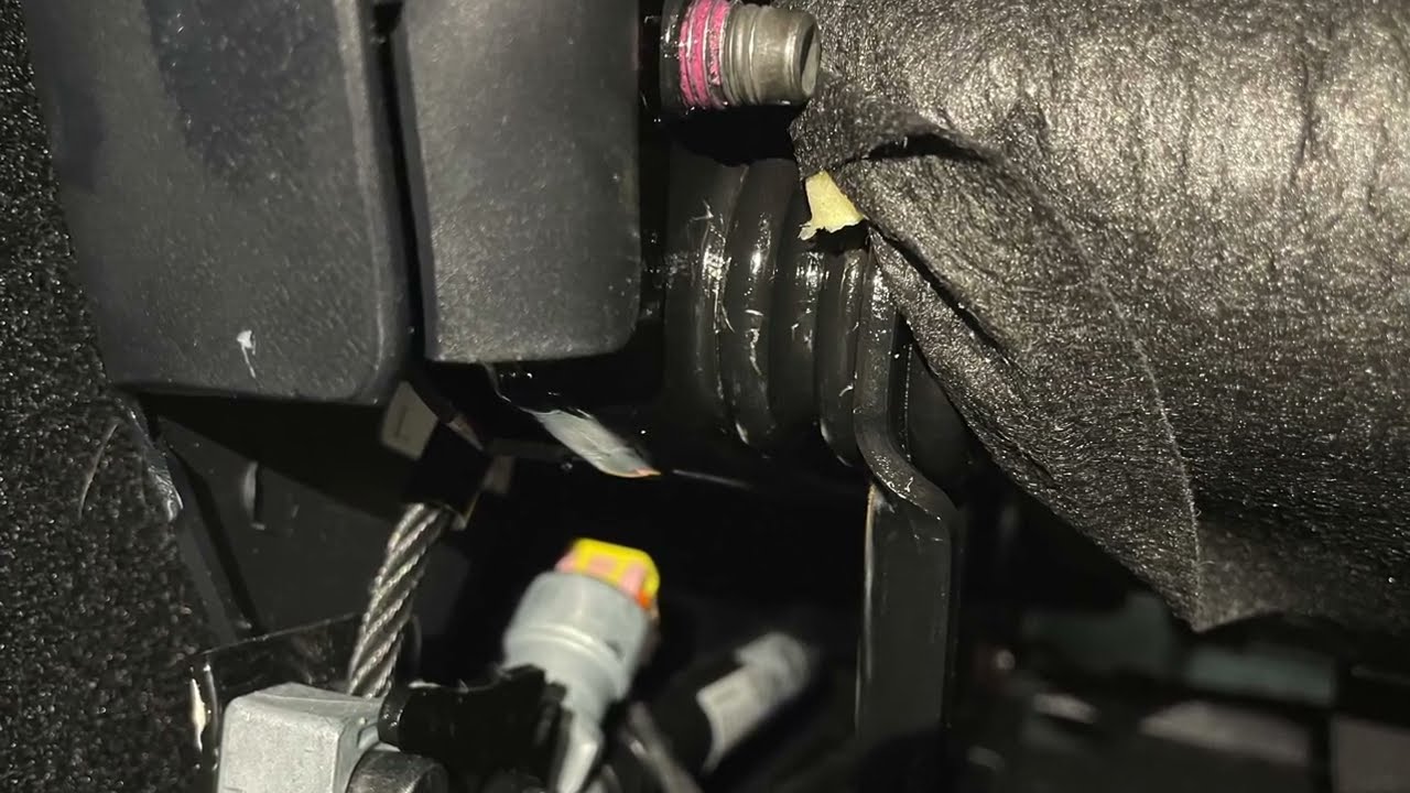 How to fix Tesla Model 3 seat creaking noise - that works!