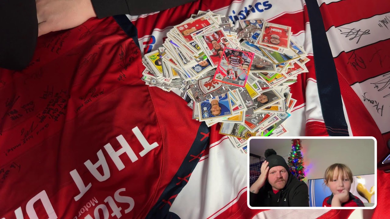 Opening 100 packs of Panini EFL stickers!