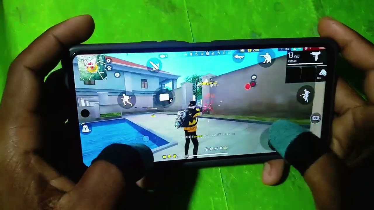Handcam Gameplay In Free Fire max⚡⚡. 
