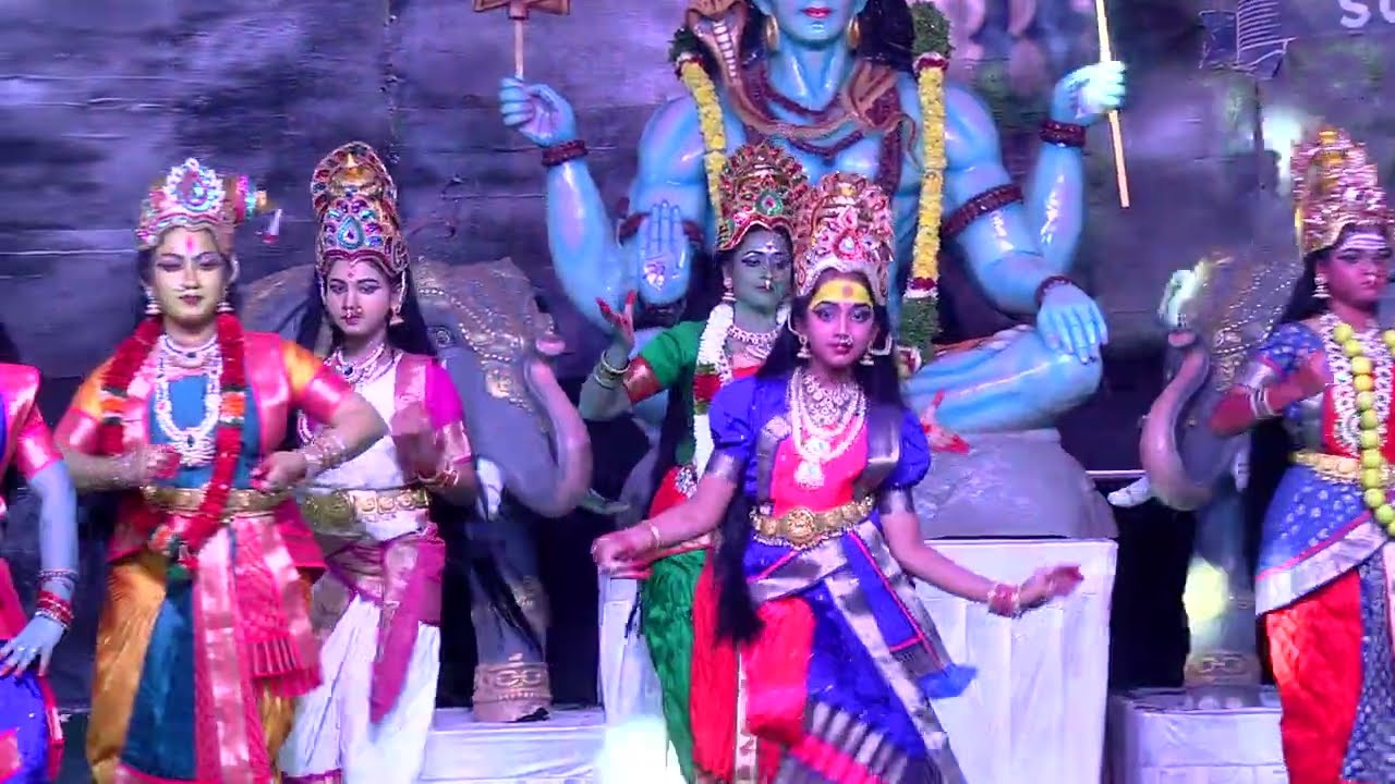 Mahishasura Mardini (Aigirinandini) kuchipudi dance by students of Dr NC Krishna Kumari