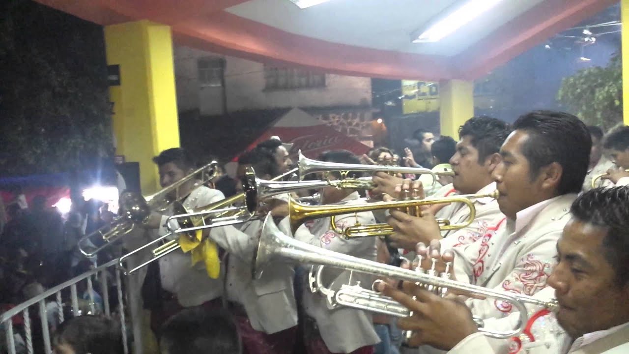 Banda reyna de huajuapan en santiago acahualtepec