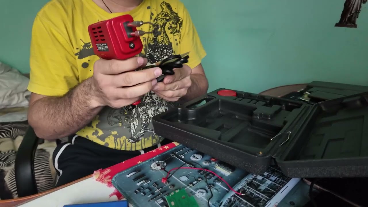 Am incercat pistolul de lipit nou Vs Cel vechi Panzer !! Pana la rma am reusit si cu cel nou !