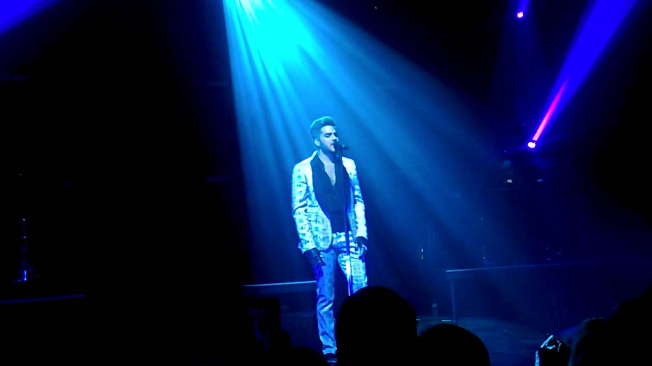 Adam Lambert- Mad World (Live-Chicago)