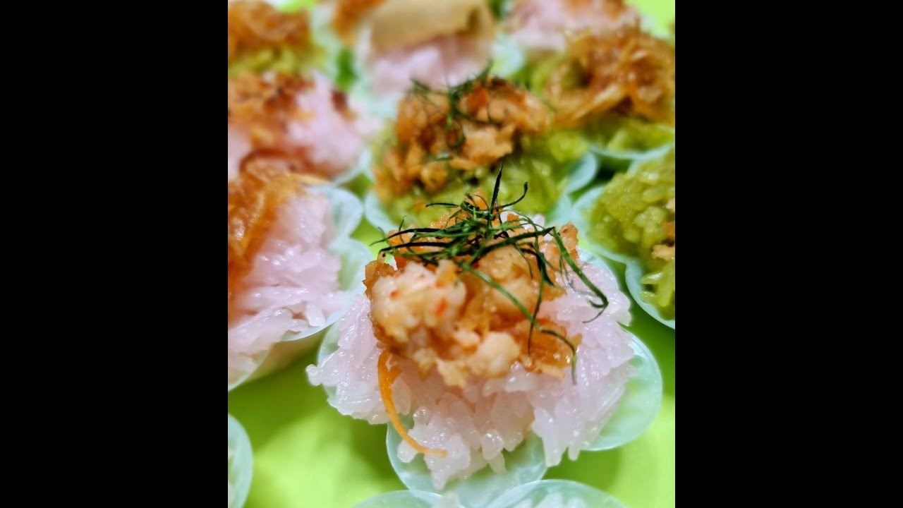 ข้าวเหนียวมูน 4 หน้า หน้าปลาแห้ง หน้ากุ้ง กระฉีก สังขยา นะคะ #ขนมไทยสร้างรายได้  โทร. 098-014-2609
