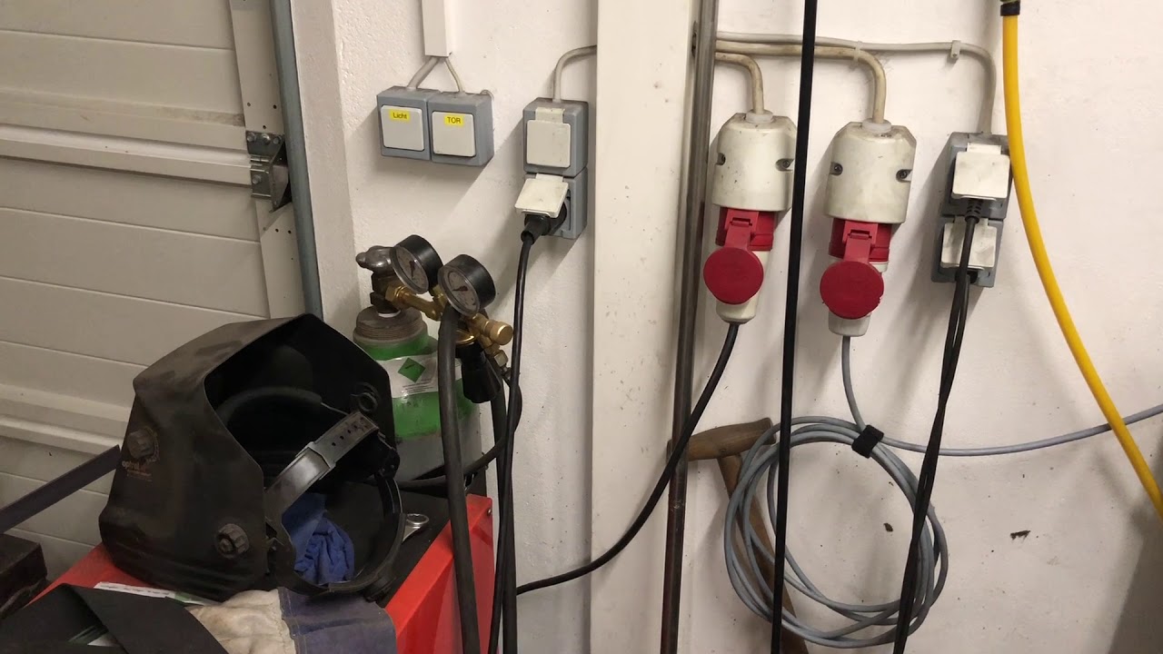 Stahlwerk AC/DC 200 ST IGBT erste Gehversuche und Wandhalterung bauen