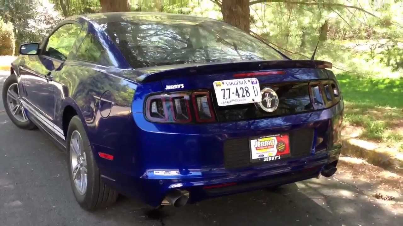 2013 Ford Mustang V6 Manual Review, Walk Around, Start Up & Rev, Test Drive