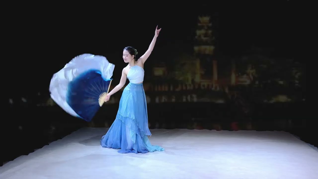 Mái Tây Tìm Chàng 西厢寻他 - Múa Quạt Lụa (bản full) | Múa Cổ Điển Trung Hoa