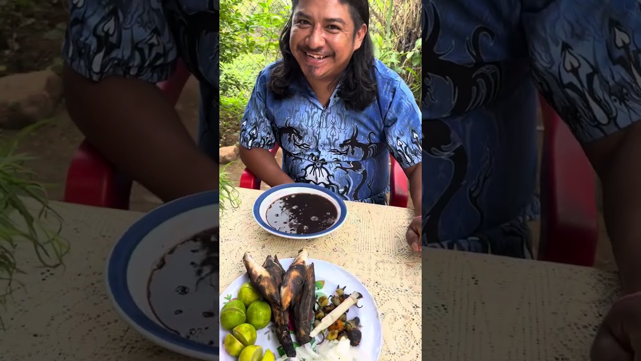 Nicanor comiendo soyamiches