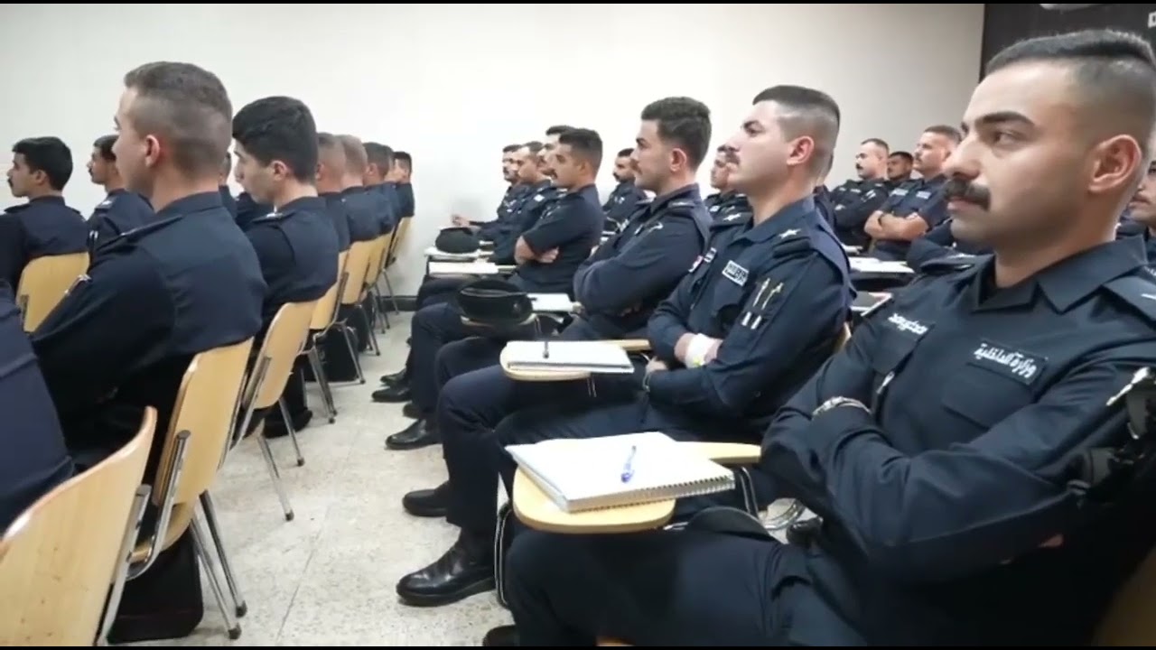 وزير الداخلية يتفقد جناحي التحقيق والقيادة في المعهد العالي للتطوير الأمني والإداري