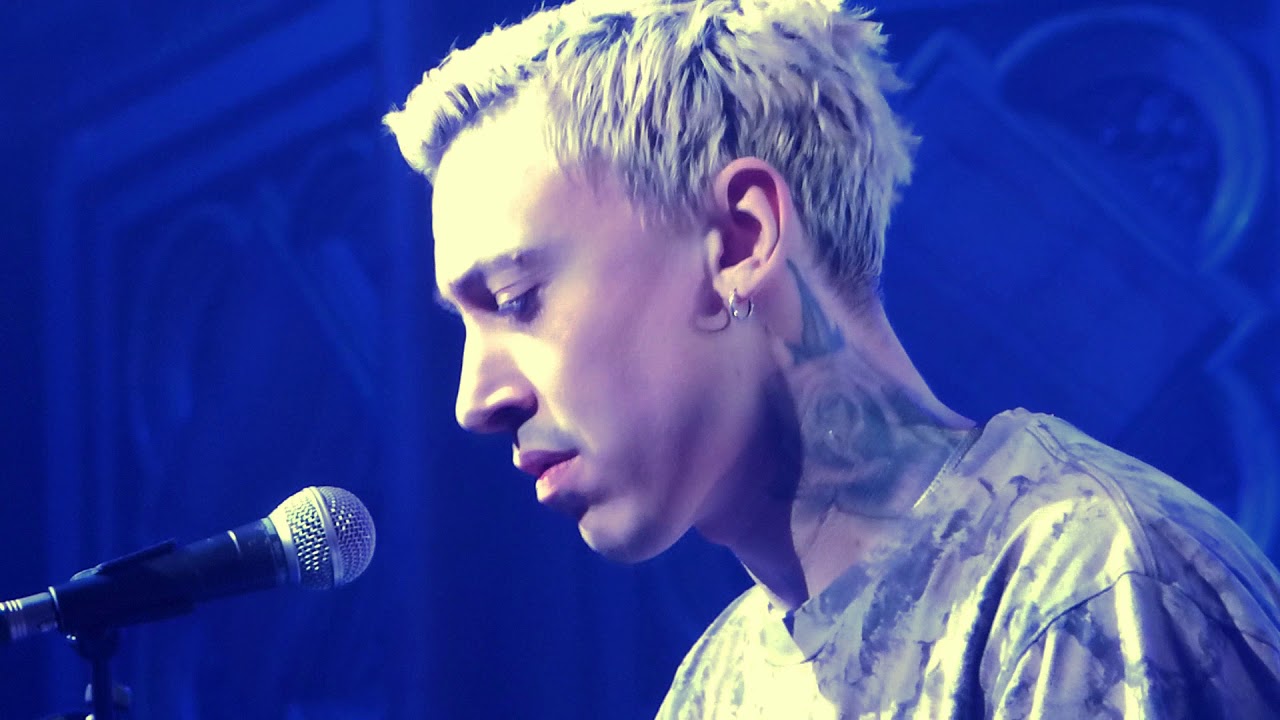 Harrison Whitford & Noah Gundersen - Union Chapel, London 16 Jan 20 - Take a Walk