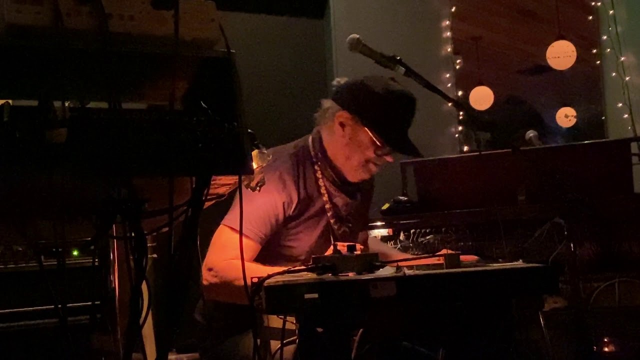 Daniel Lanois Performs “Sonho Dourado” Live at Zebulon