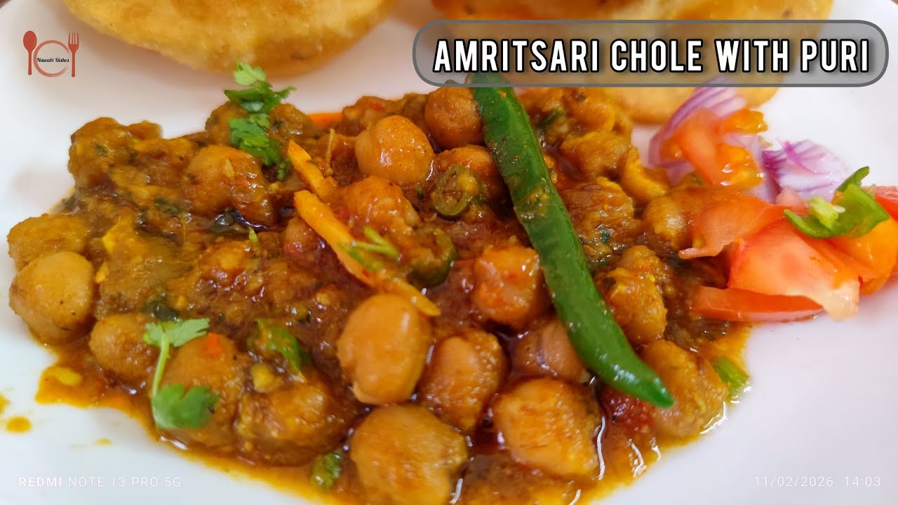 AMRITSARI CHOLE🥘 WITH POORI🌕 |Live 🔴Recipe By Nawabi Dishes 