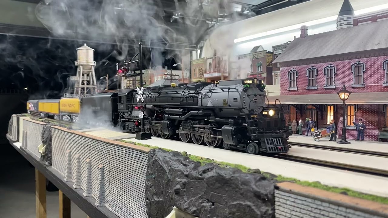 Union Pacific Vision challenger # 3981