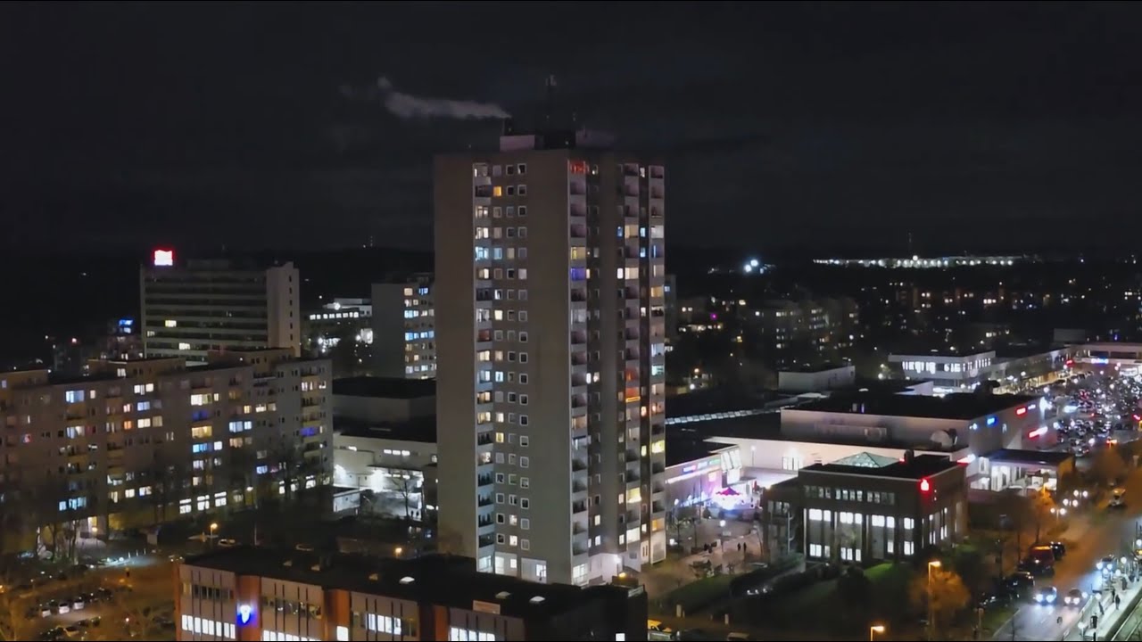 Atemberaubender Panorama-Blick auf Laatzen bei Nacht ✨🏙️🌙|| Germany || Cuộc sống ở Đức