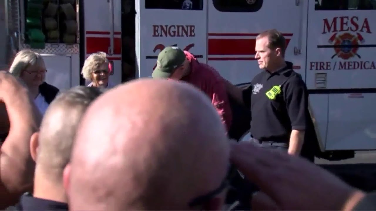 Fire crews, police escort daughter of late firefighter to school