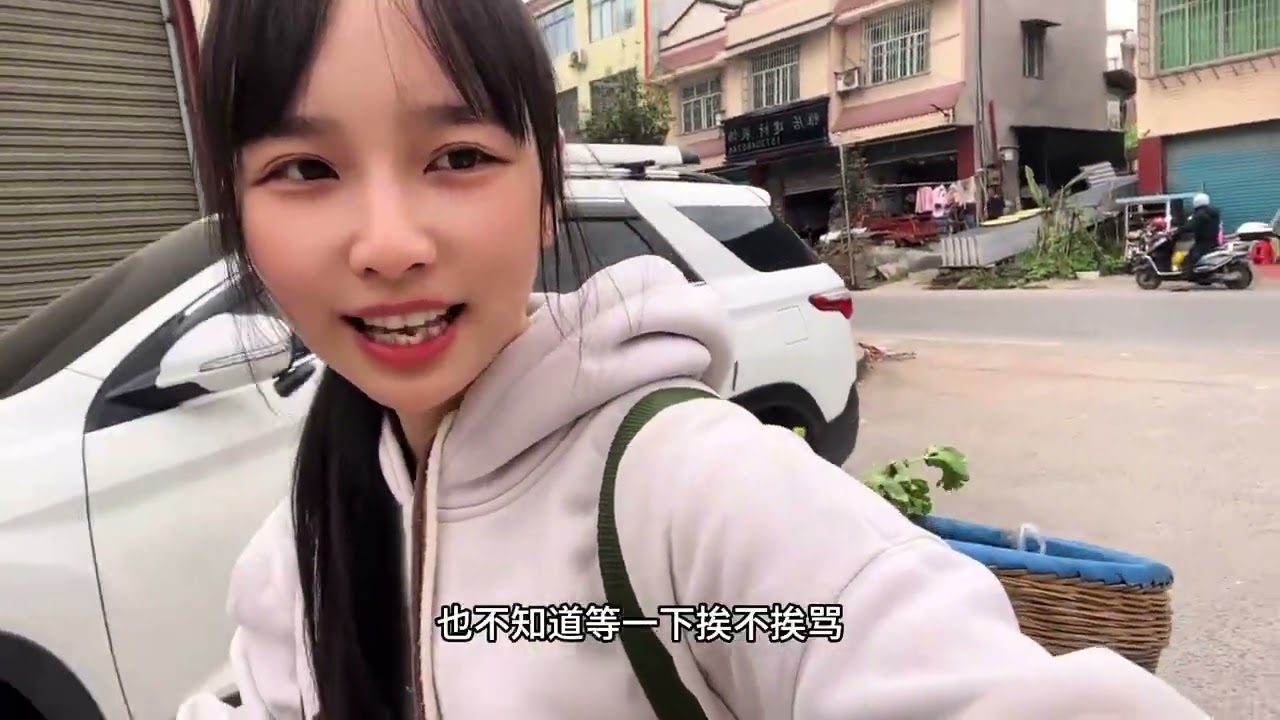 带你们去赶集，去街上整个硬菜??。#女司机 #我为家乡农产品代言 #我的农村生活 #助农