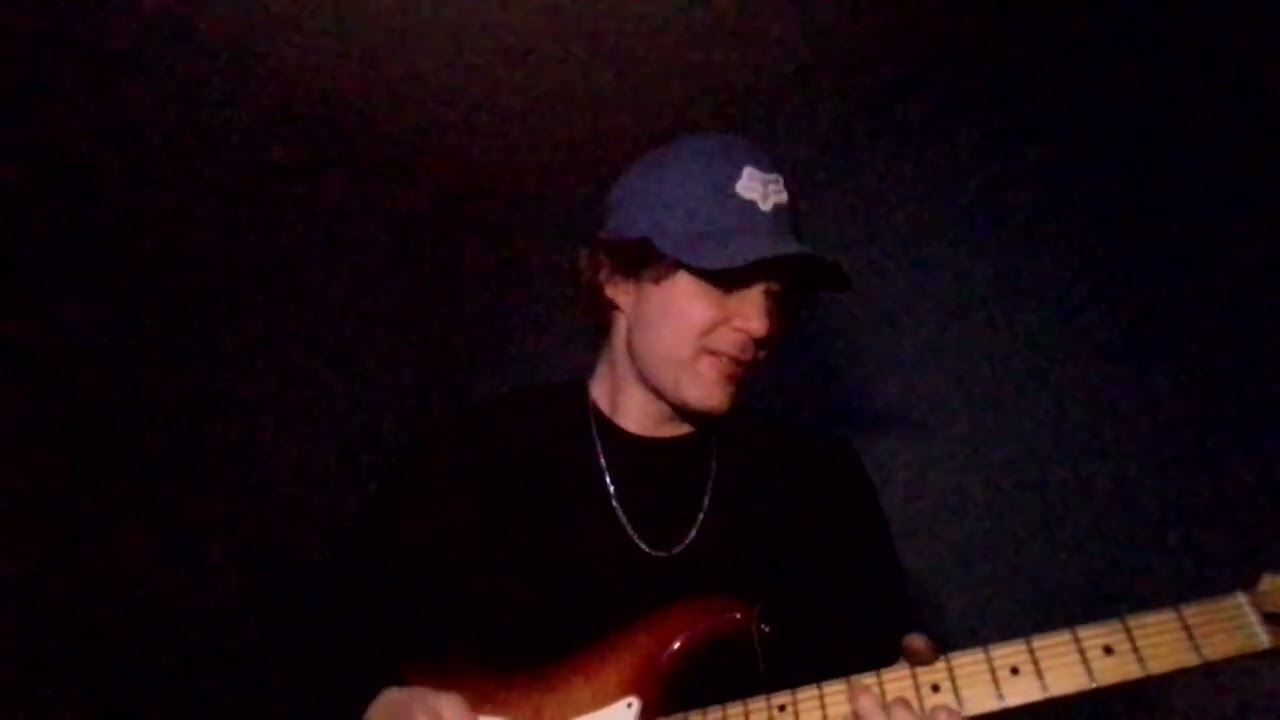 Me covering Jimi Hendrix hey joe. Got a little into it thats why it's so long...my bad 😆😅