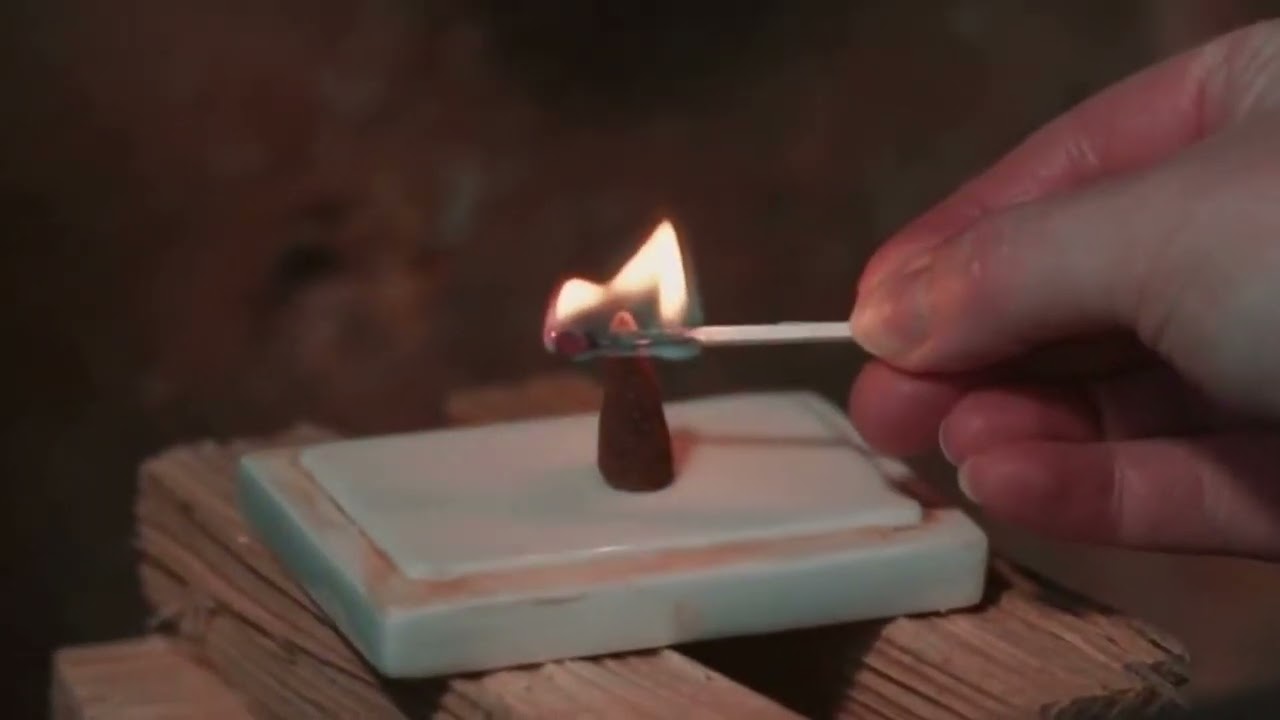 Cosy Evenings With Your Wee Cottage Incense Burner