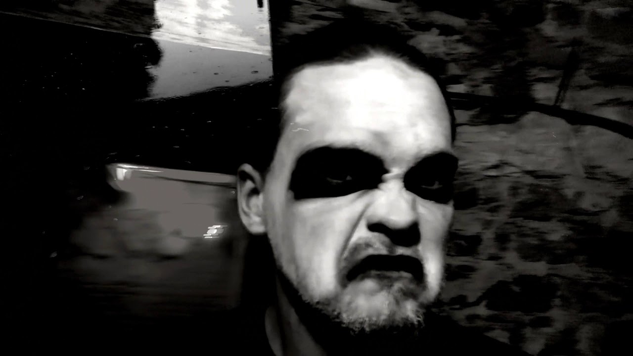 Stíny plamenů - Pamětní deska