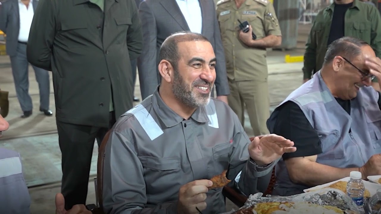 وزير الصناعة والمعادن خالد بتّال النجم ، يحتفل بيوم العمال العالمي مع كوادر شركة الفارس العامة