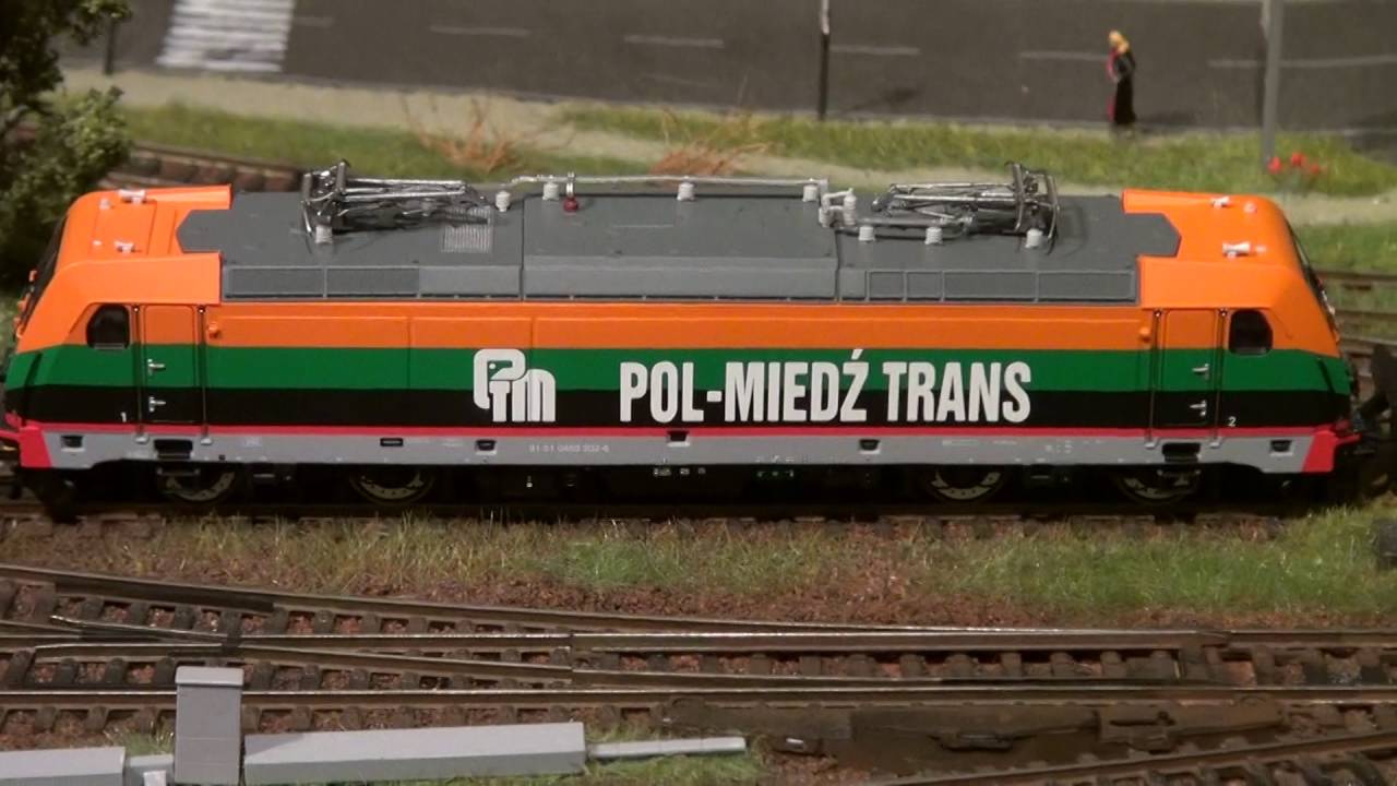 Pol-Miedź Trans na makiecie. Trzy lokomotywy, a dwa pociągi.